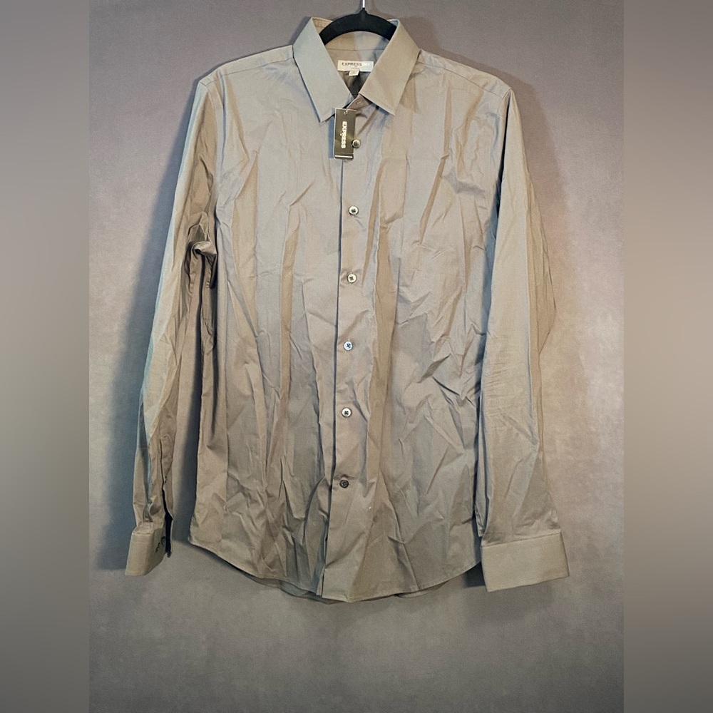 Express Gray Fitted Button up. Med. NWT